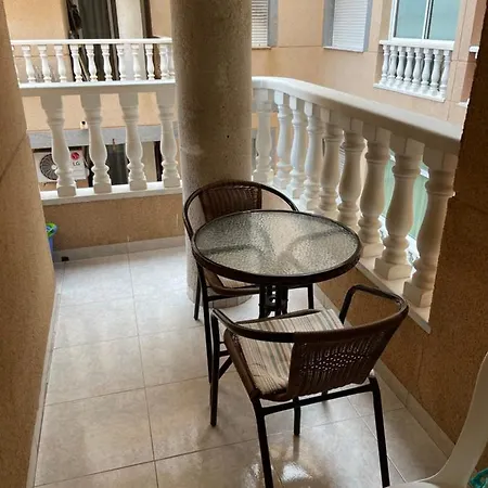 La Casa De Nicolás Torrevieja